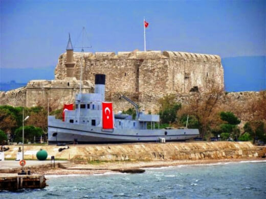 قلعة شيمينليك وسفينة منجم نصرت