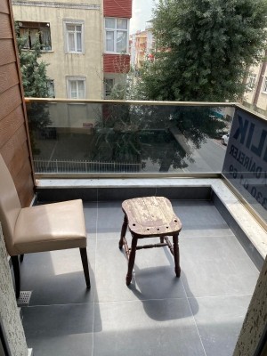 Beylikdüzü Apartment in Site