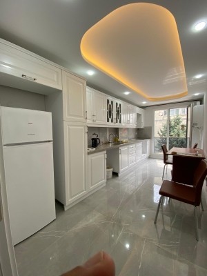 Beylikdüzü Apartment in Site