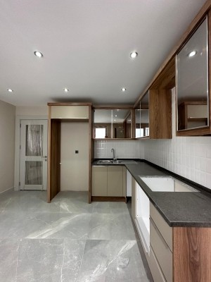 Beylikdüzü Apartment in Site