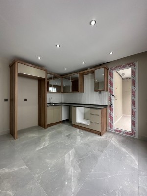 Beylikdüzü Apartment in Site