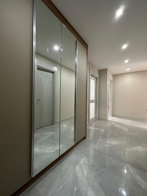 Beylikdüzü Apartment in Site