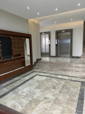 Beylikdüzü Apartment in Site