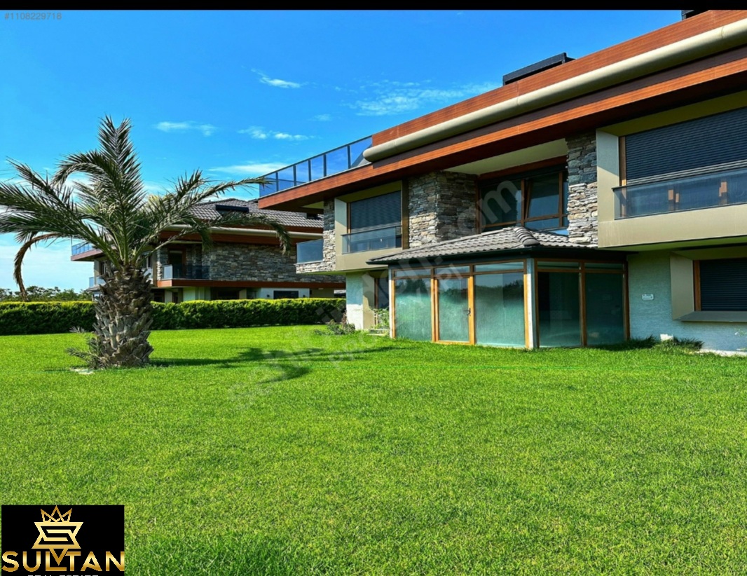 6+2 Luxury Villa, Beylikdüzü Investment Property