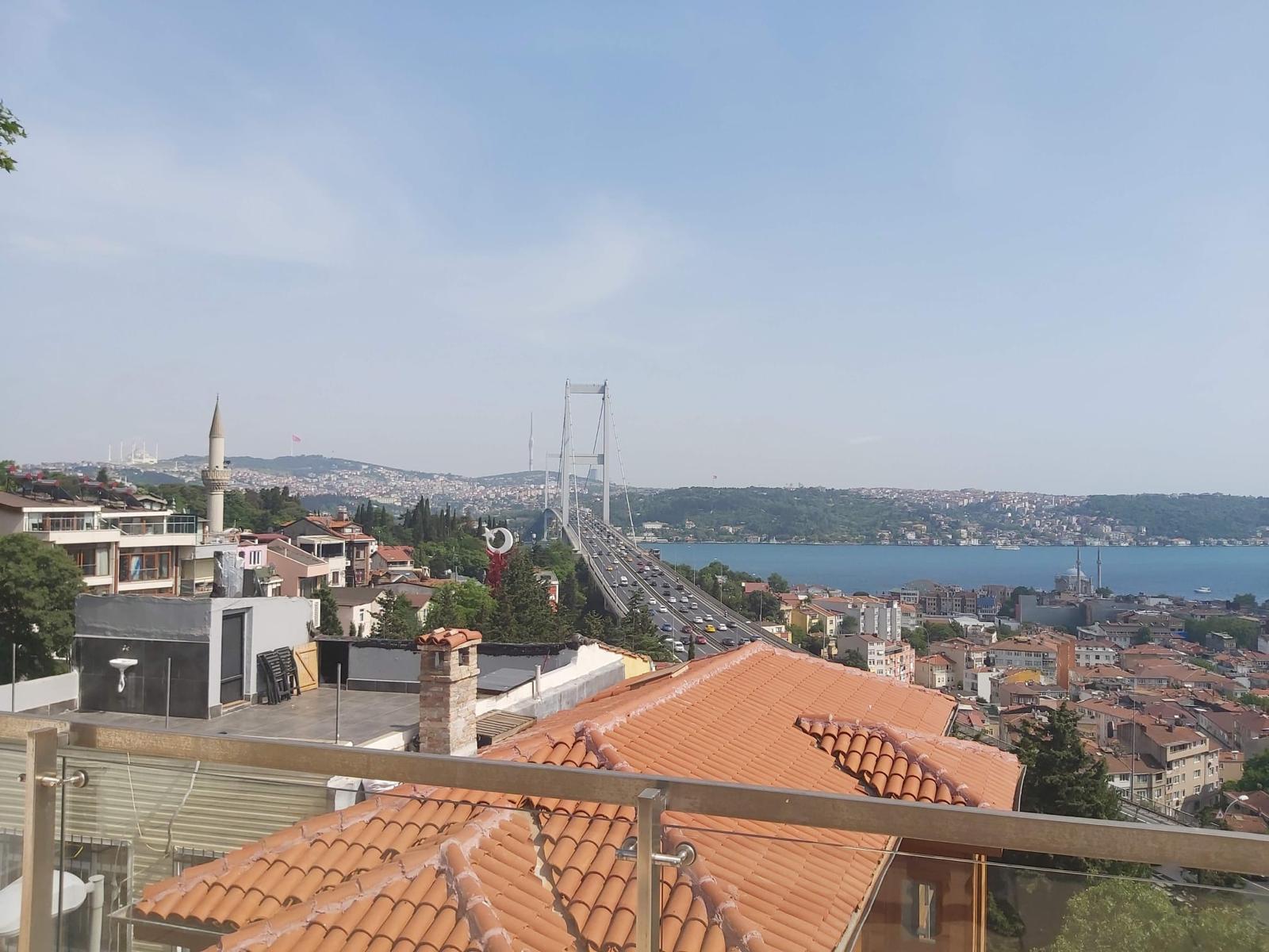 Apartment with Magnificent Bosphorus View