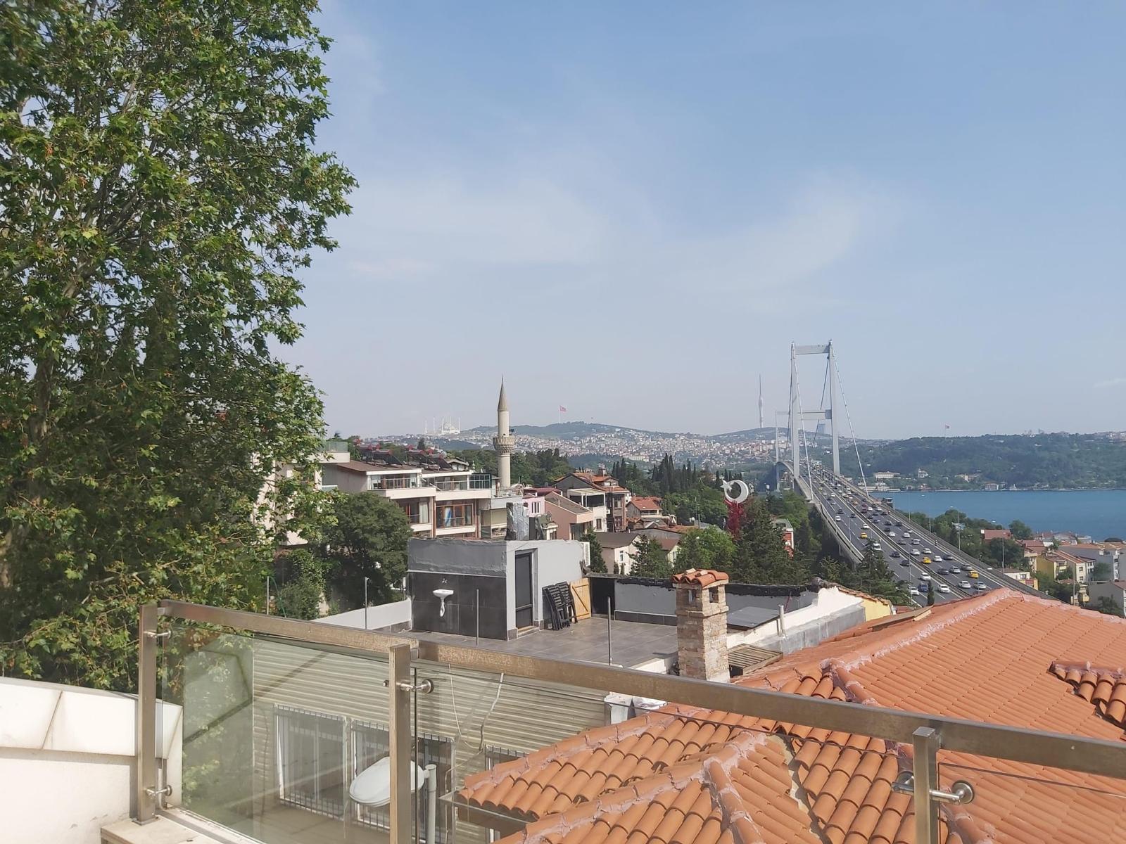 Apartment with Magnificent Bosphorus View