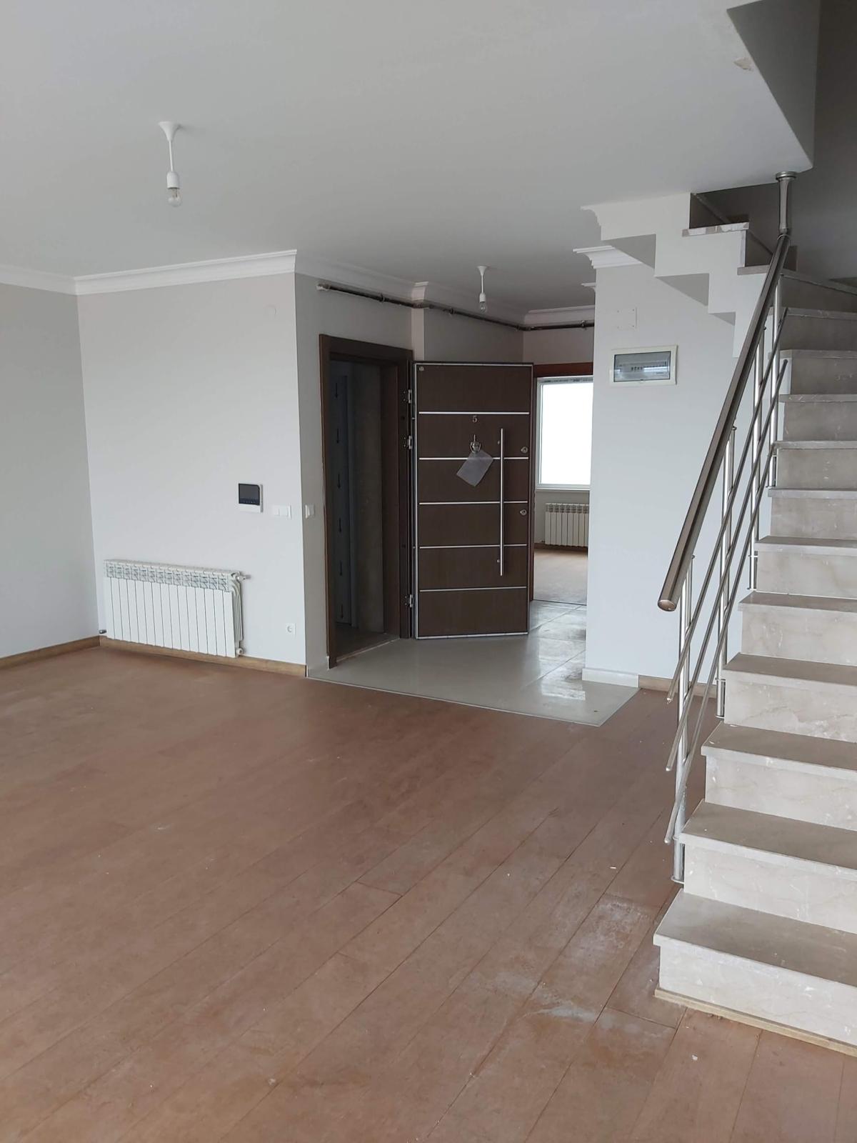 Apartment with Magnificent Bosphorus View