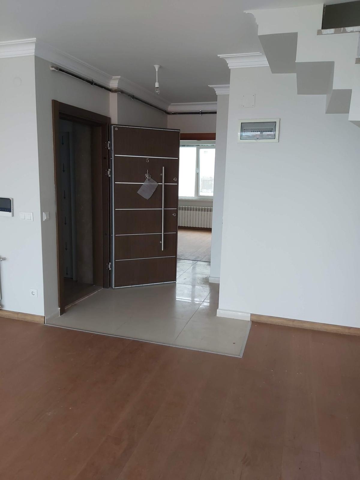 Apartment with Magnificent Bosphorus View