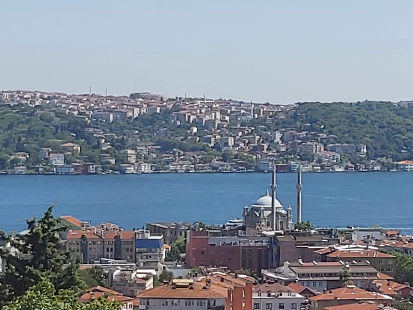 Apartment with Magnificent Bosphorus View