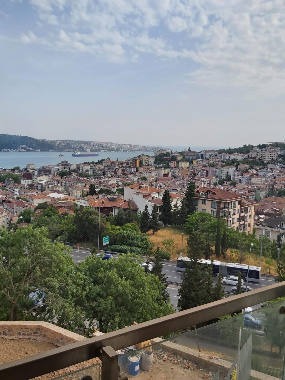 Apartment with Magnificent Bosphorus View