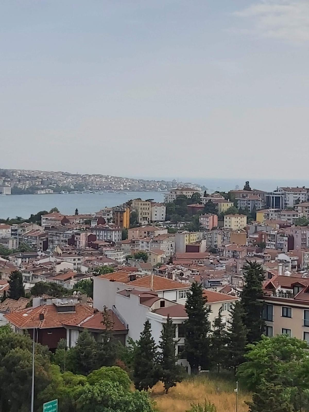 Apartment with Magnificent Bosphorus View