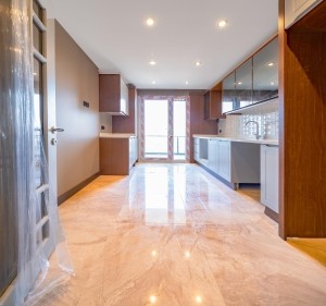Beylikdüzü Apartment in Site