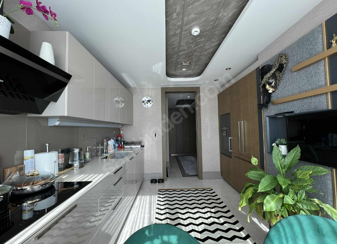 YEDİ MAVİ DENİZ MANZARALI SÜPER KONUMDA DAİRE